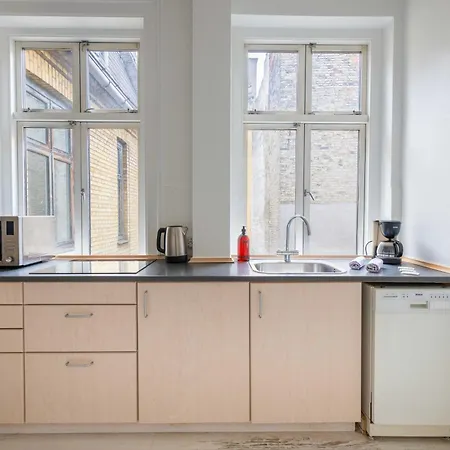 Super 2br In Old Town