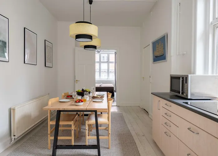 Super 2br In Old Town Apartment *